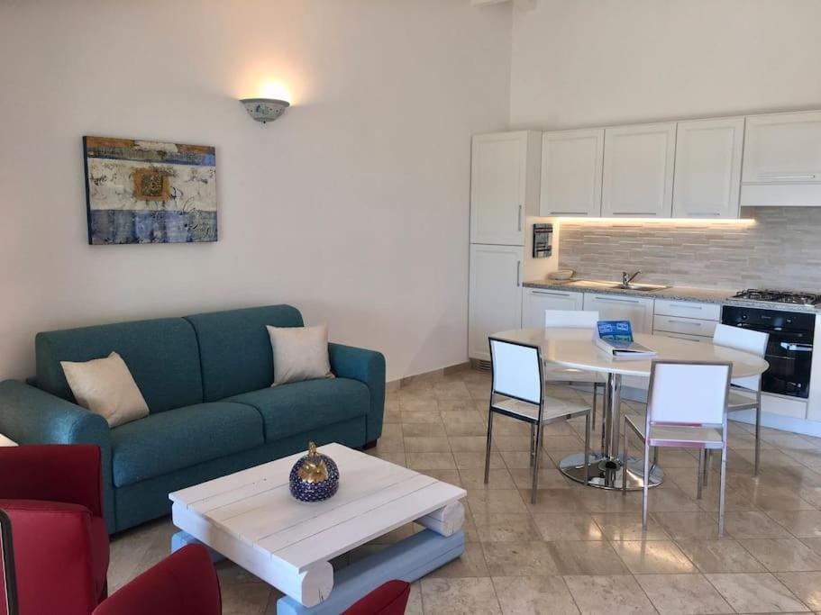Reihenhaus Nr. 8 mit Pool und super Meersicht Apartment in Sardinia