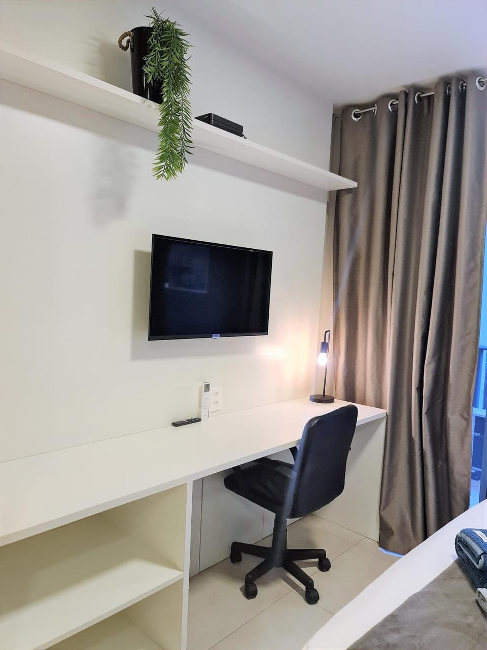 TV and multimedia, hair dresser