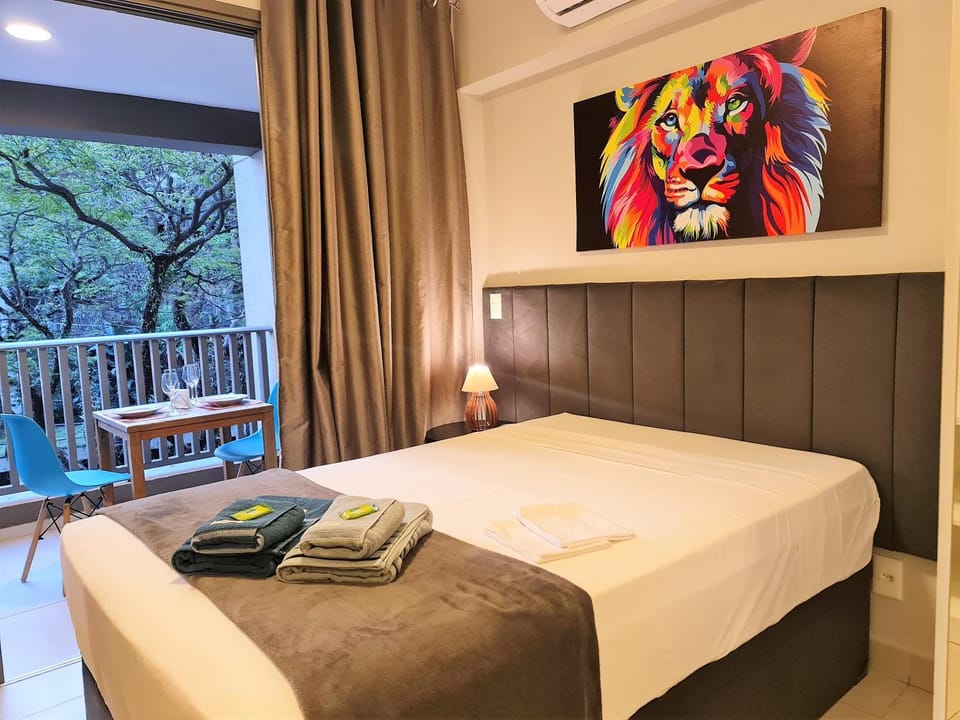 Bed, View (from property/room), Balcony/Terrace, Photo of the whole room, Bedroom, towels