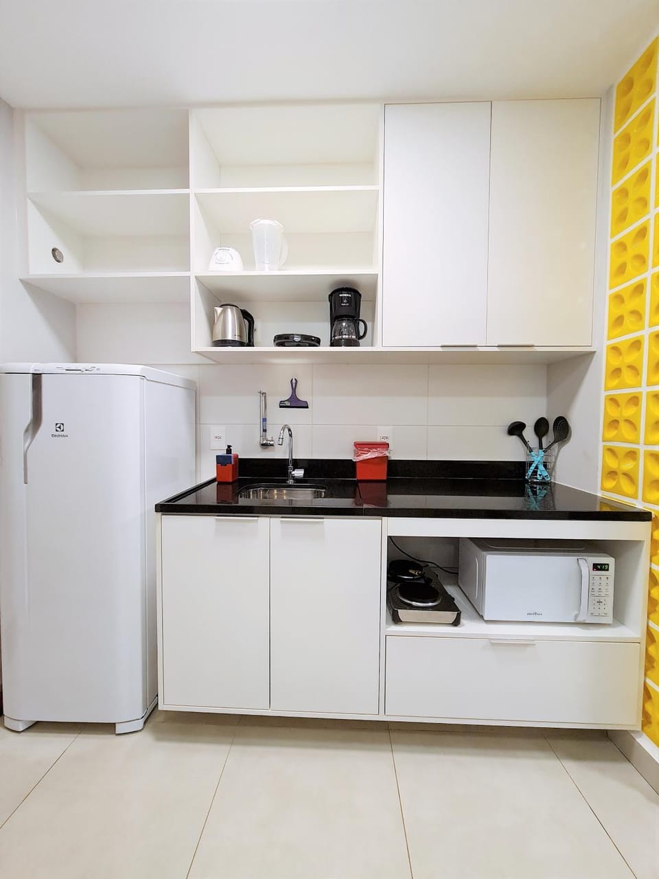 Coffee/tea facilities, Kitchen or kitchenette, minibar, pet friendly, stove, toaster