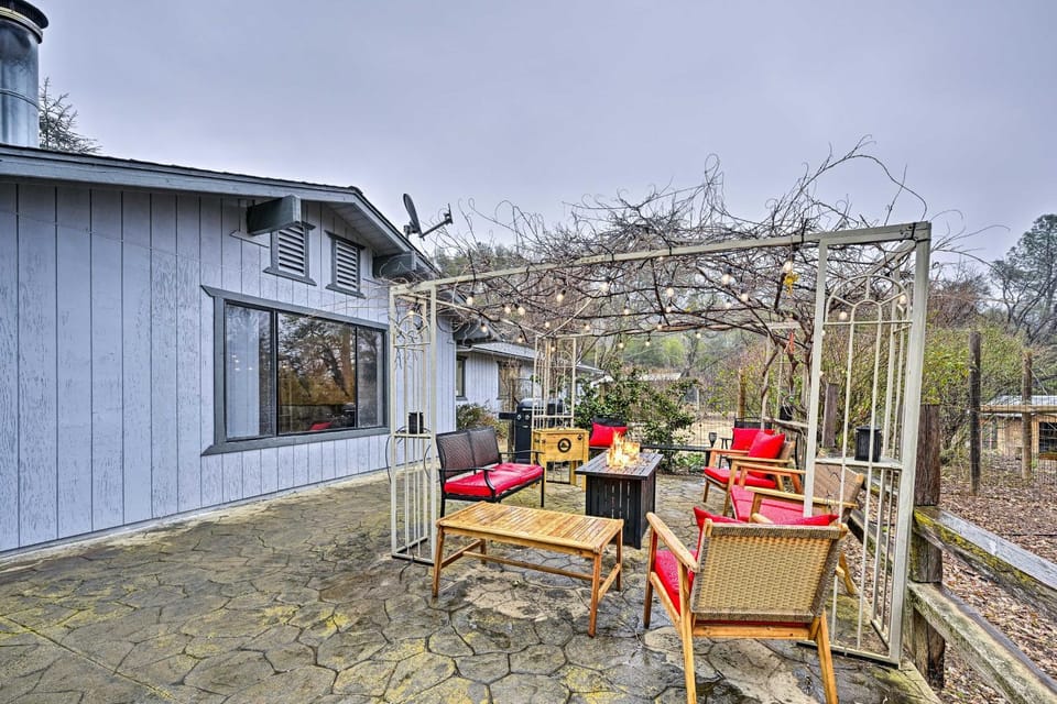North Fork Vacation Rental: 28 Mi to Yosemite House in Sierra Nevada