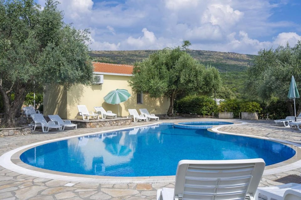 Villa Thetis Villa in Kotor Municipality
