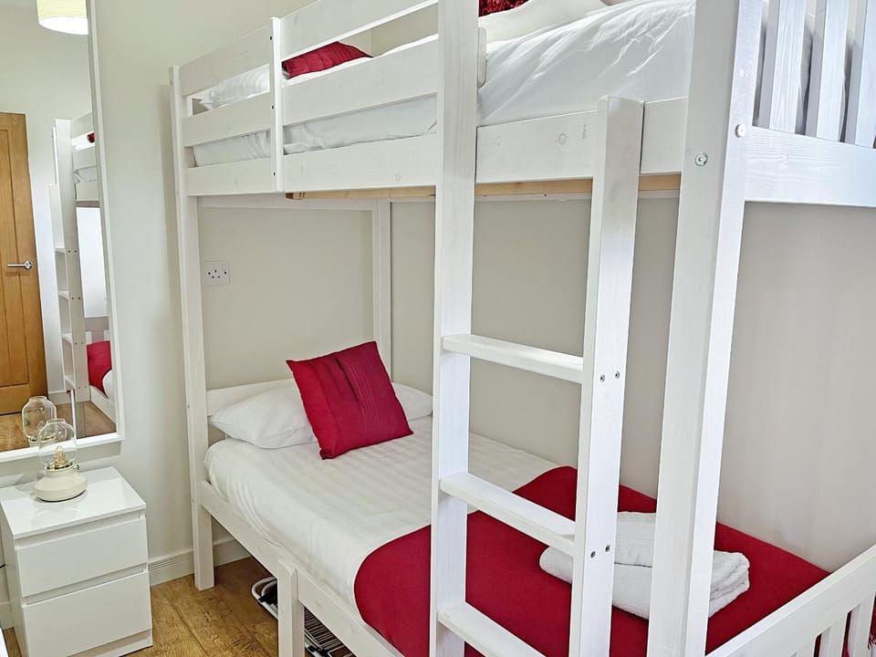 bunk bed