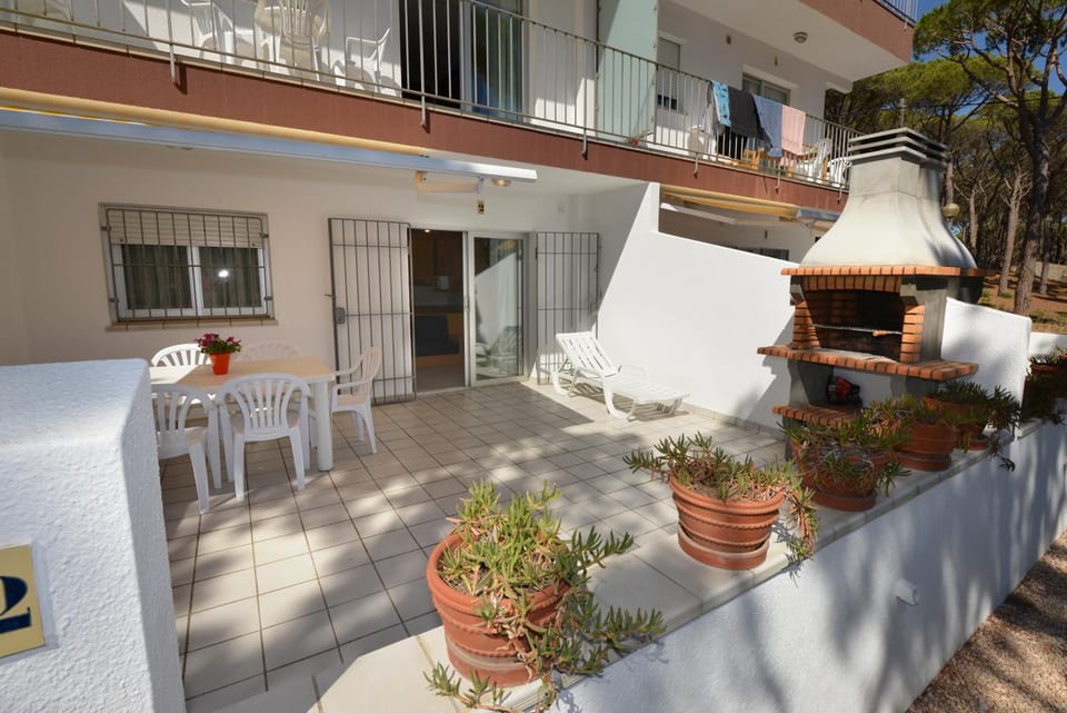 Day, BBQ facilities, Balcony/Terrace