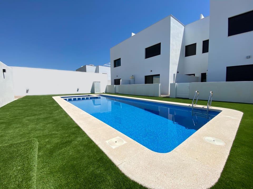 Property building, Pool view