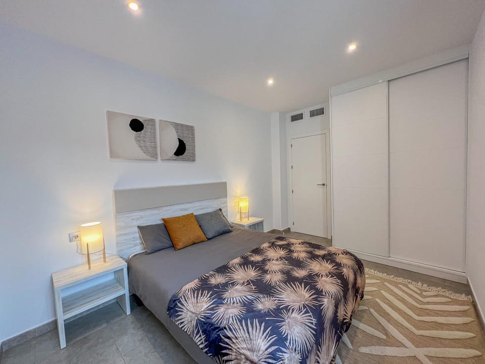 Bed, Photo of the whole room, Bedroom, wardrobe