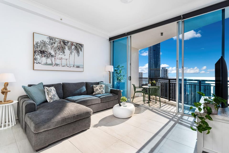 View (from property/room), Balcony/Terrace, Living room, Sea view