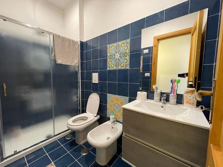 Shower, Bathroom, bidet