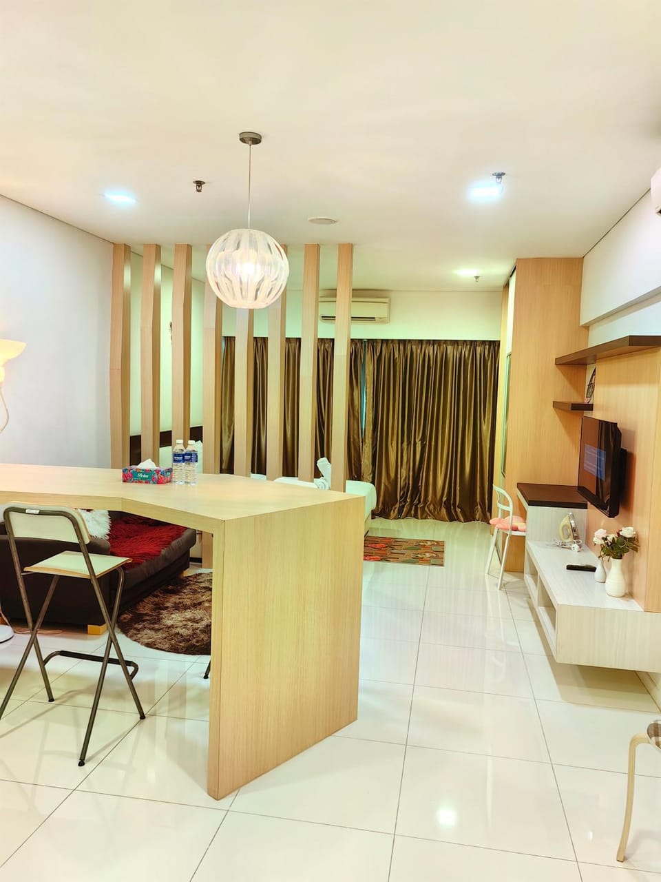 TV and multimedia, Living room, Dining area