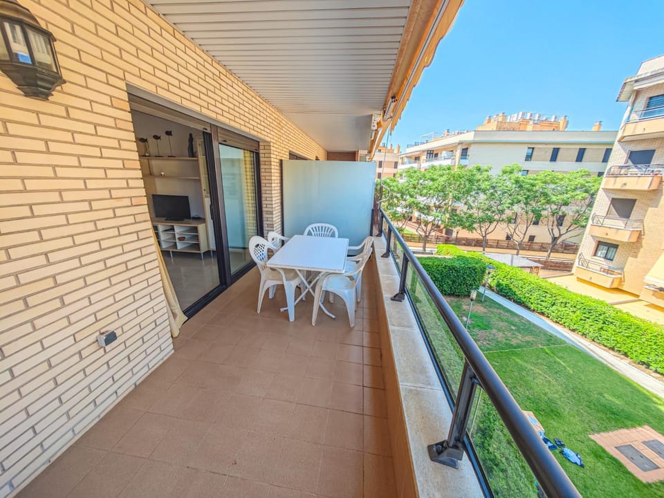 LITORAL COSTA DORADA - PARADIS Only families Apartment in Cambrils