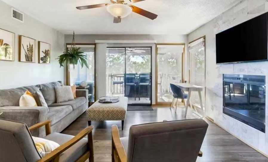 Full Moon Condo House in Village Four Seasons