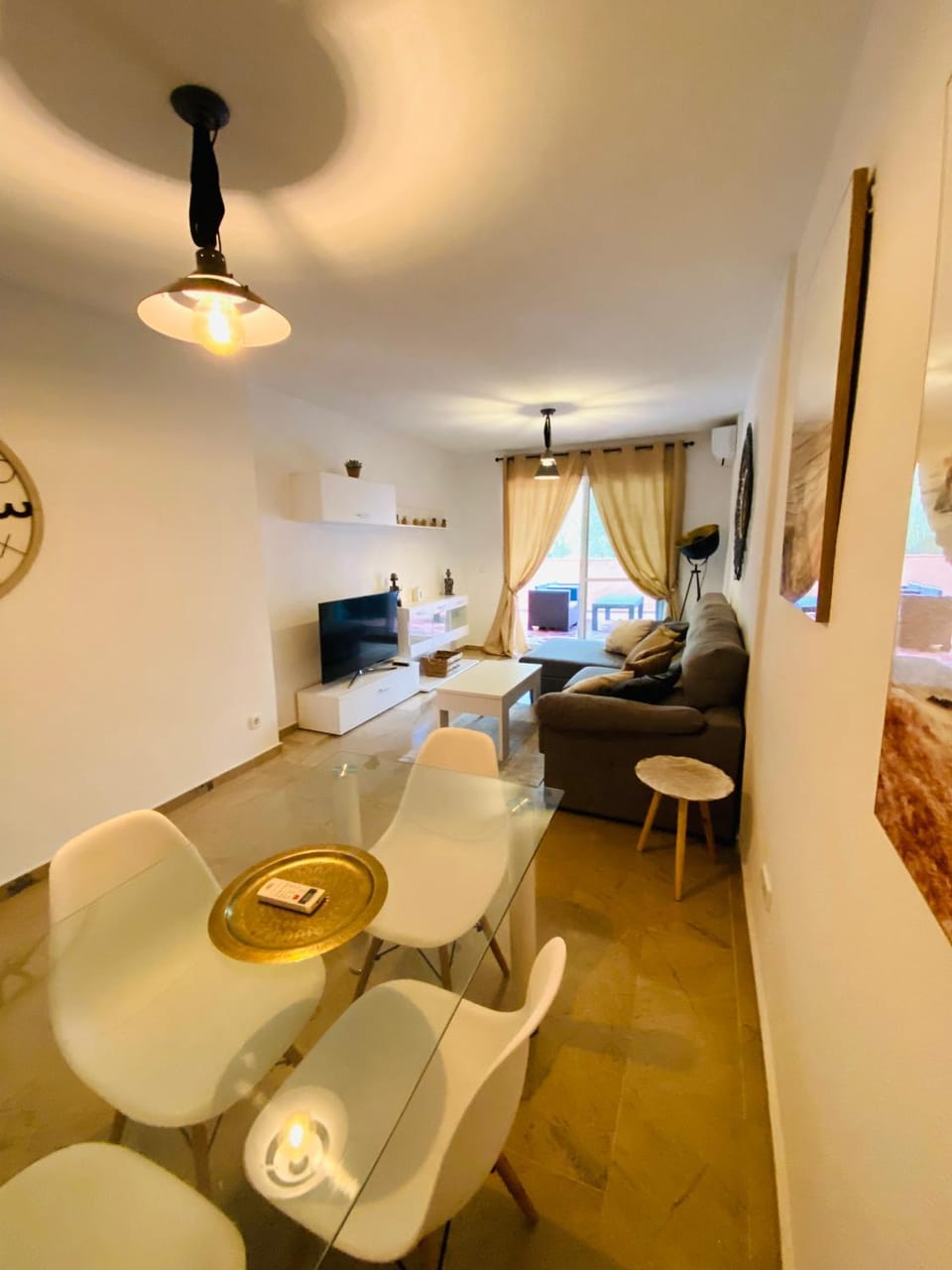 Living room, Dining area
