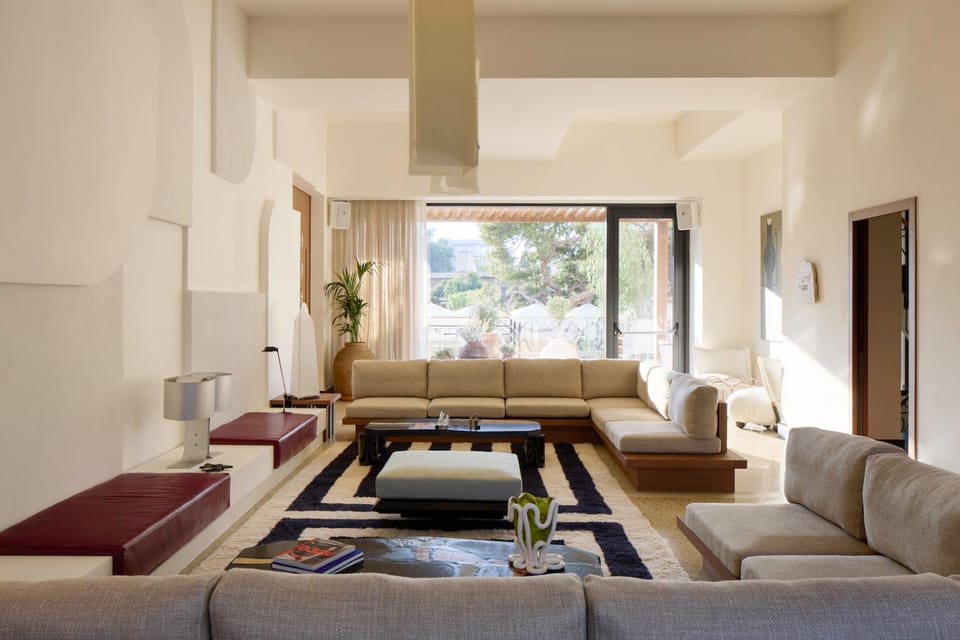 Communal lounge/ TV room, Lobby or reception, Lounge or bar
