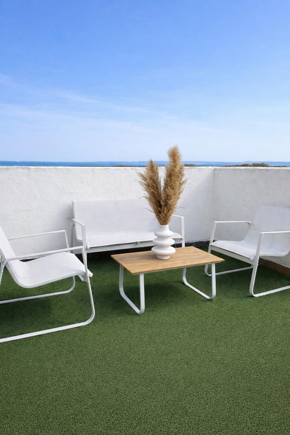 Day, Natural landscape, Balcony/Terrace
