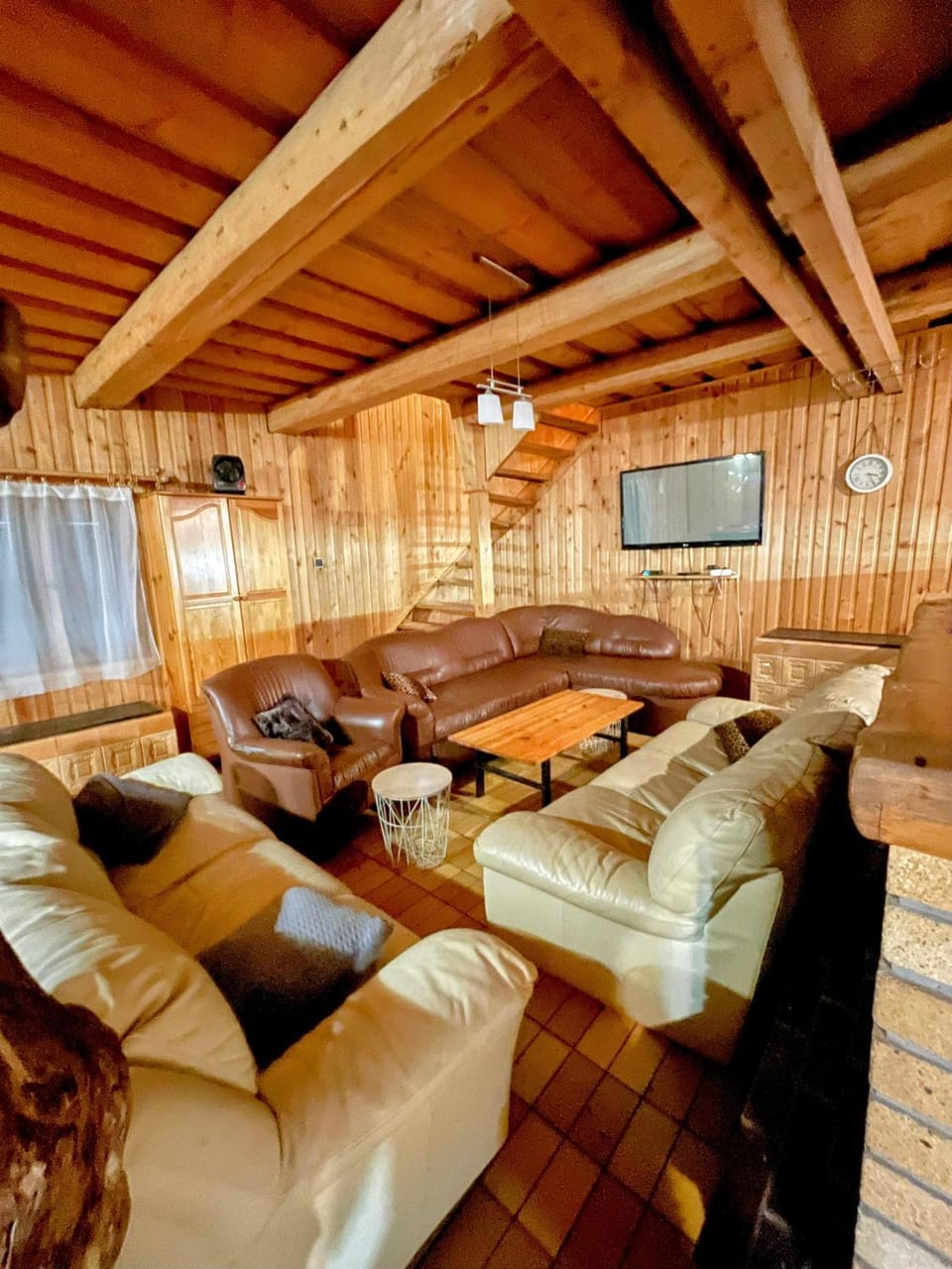 Communal lounge/ TV room, Living room, Seating area