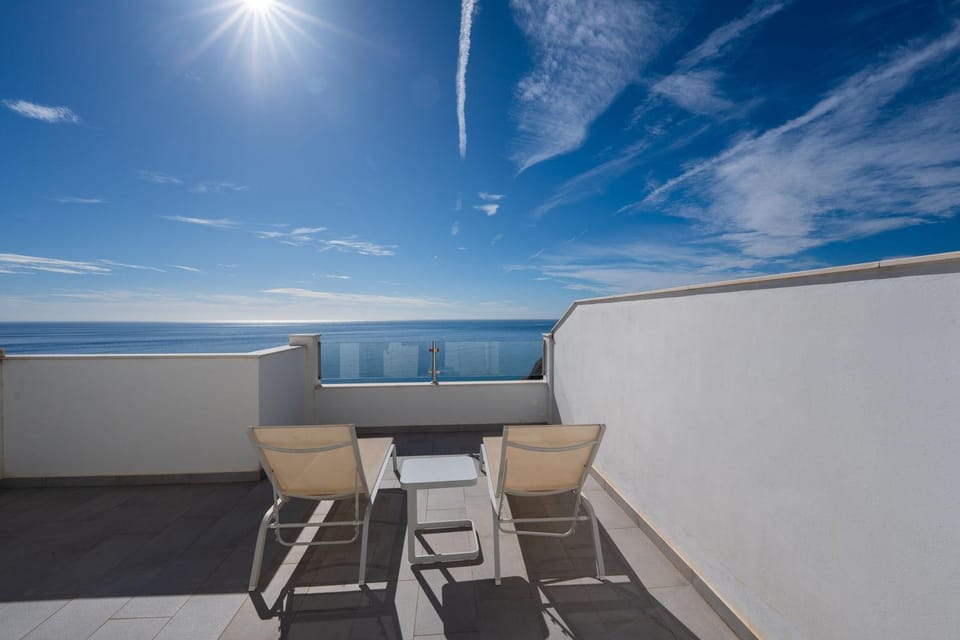 View (from property/room), Balcony/Terrace, Sea view