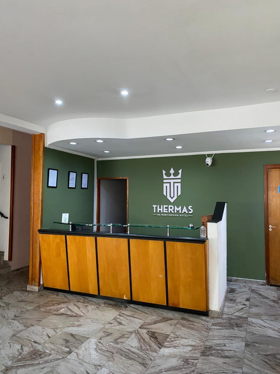 Lobby or reception, Logo/Certificate/Sign