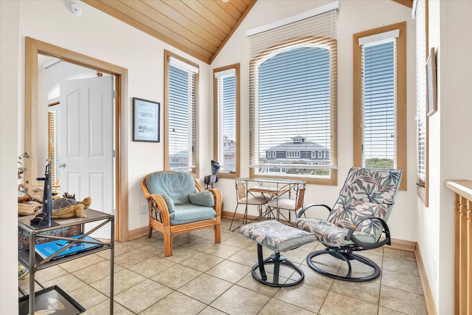 Prime Time by Oak Island Accommodations House in Caswell Beach