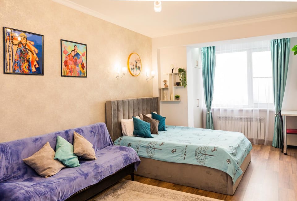 Апартаменты с с видом на горы и озеро Apartment in Almaty