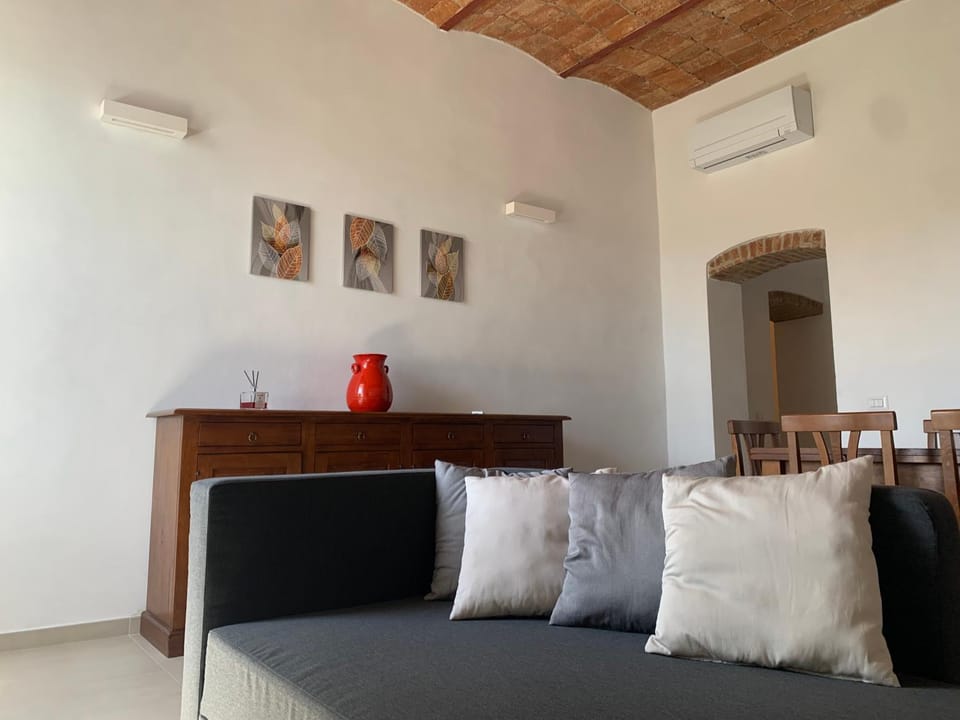 Living room, Seating area, Dining area, air conditioner