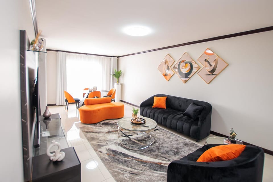 Moonpopson Luxury Apartments, Fourways Sandton Apartment in Sandton