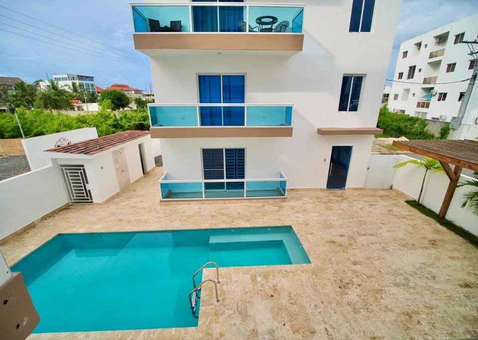 Patio, Swimming pool