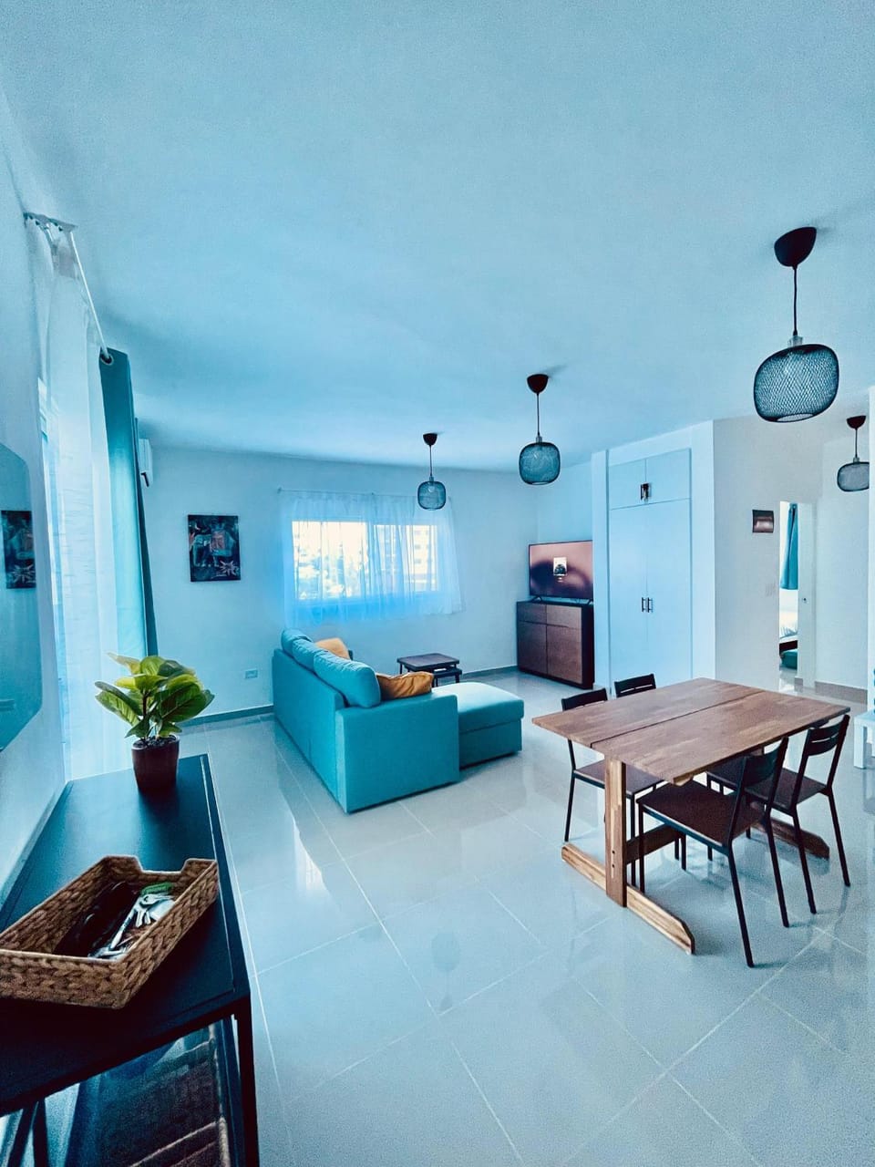 TV and multimedia, Living room, Dining area