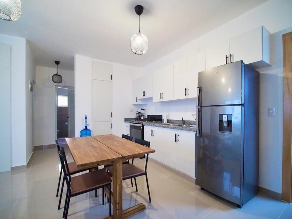 Kitchen or kitchenette, Dining area, dishwasher