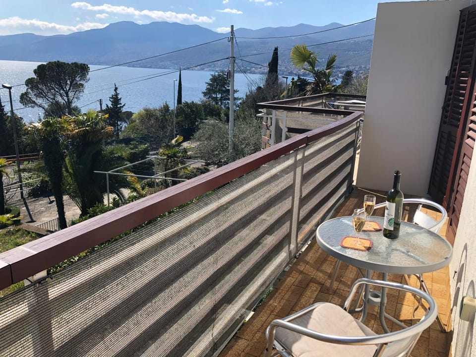 Day, Natural landscape, View (from property/room), Balcony/Terrace, Mountain view, Sea view