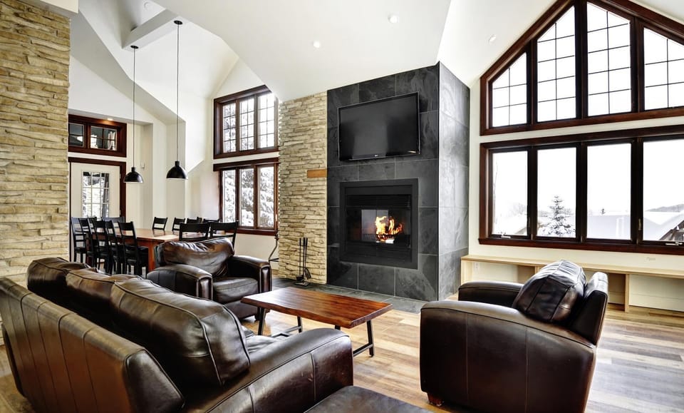 06 Chemin Alpin Chalet in Quebec