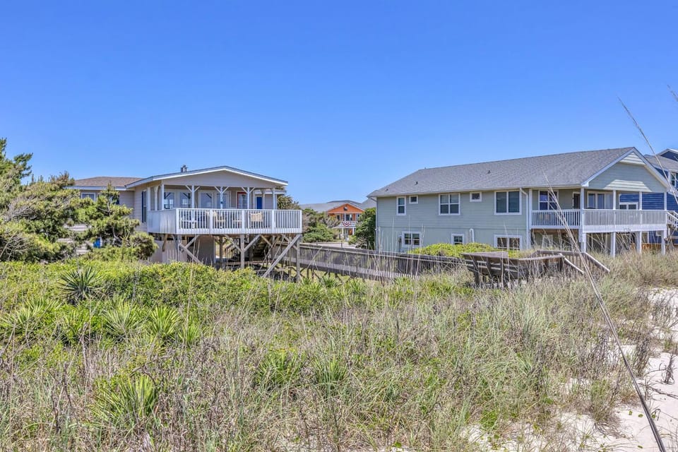 Sea And Sound by Oak Island Accommodations House in Oak Island