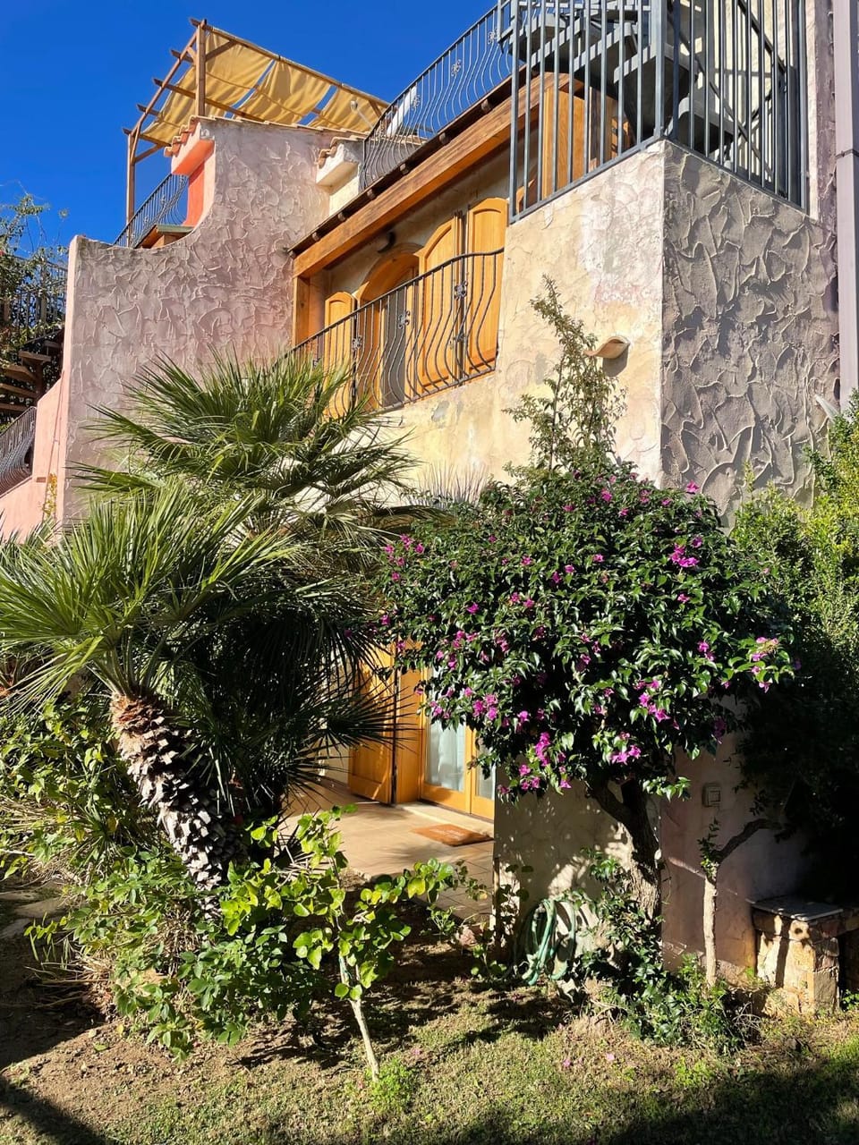 Property building, Garden