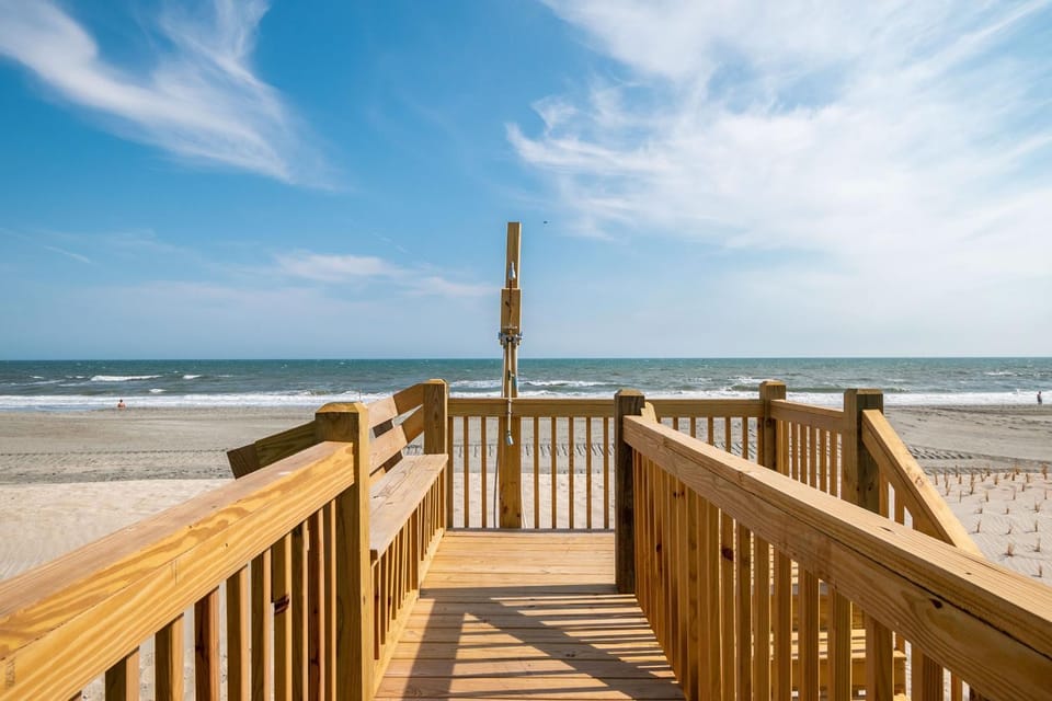 Sea Fever by Oak Island Accommodations House in Oak Island