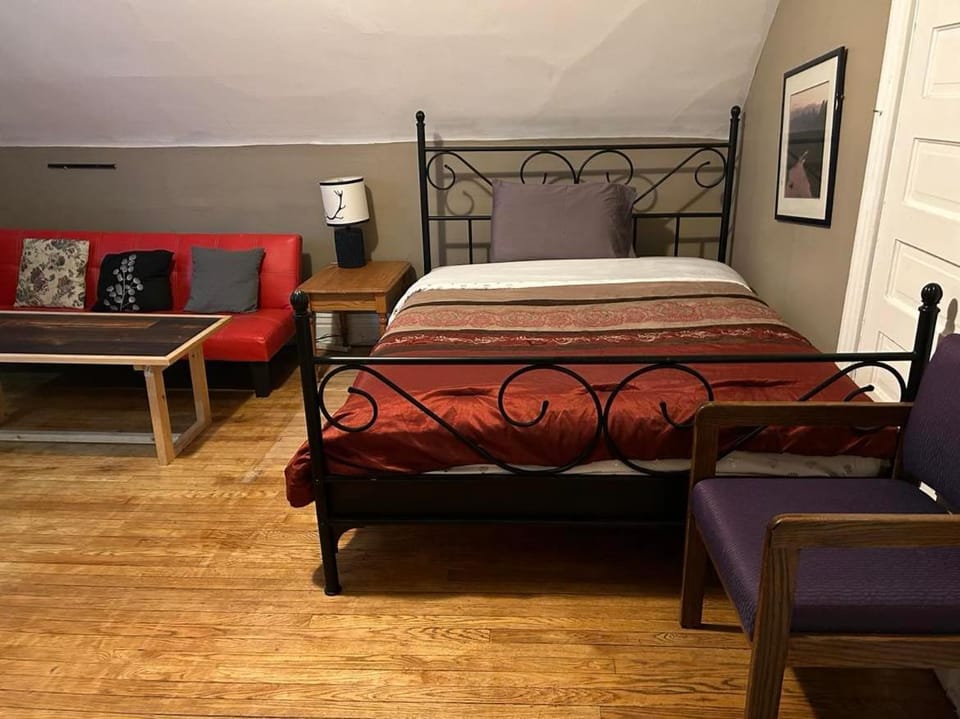 Bedroom