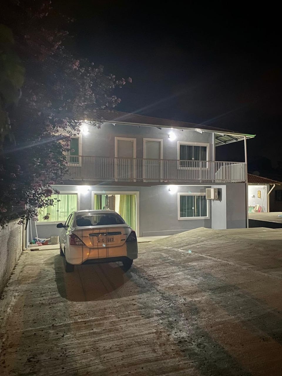 Pequeno apartamento em chacara próximo às praias com internet Apartment in São Francisco do Sul