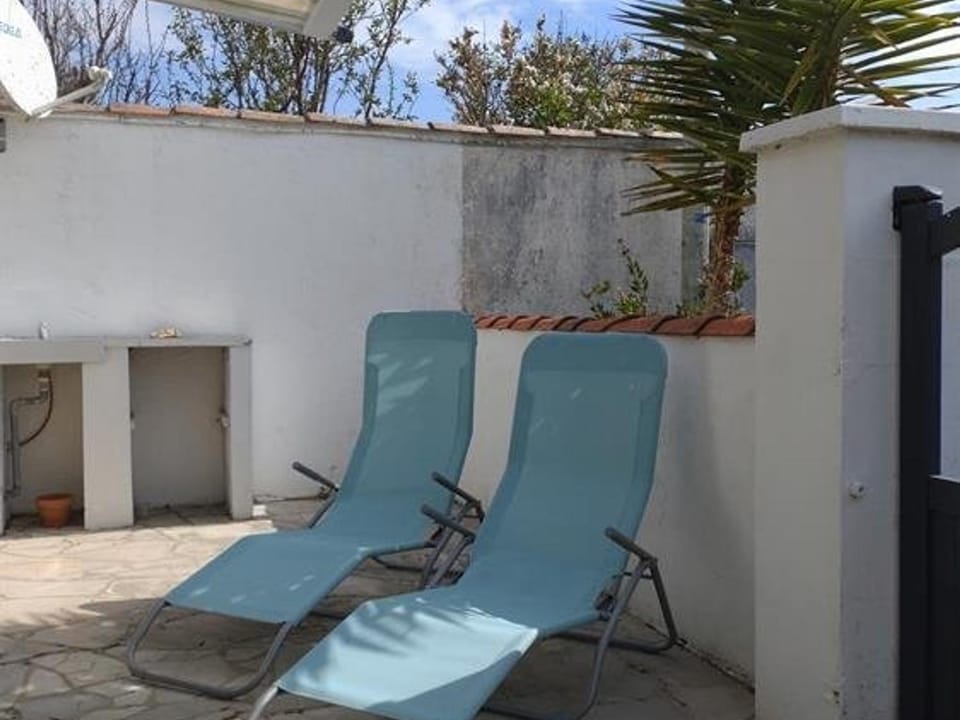Maison calme 2 chambres, proche plage, wifi, parking - FR-1-246A-193 House in Nouvelle-Aquitaine
