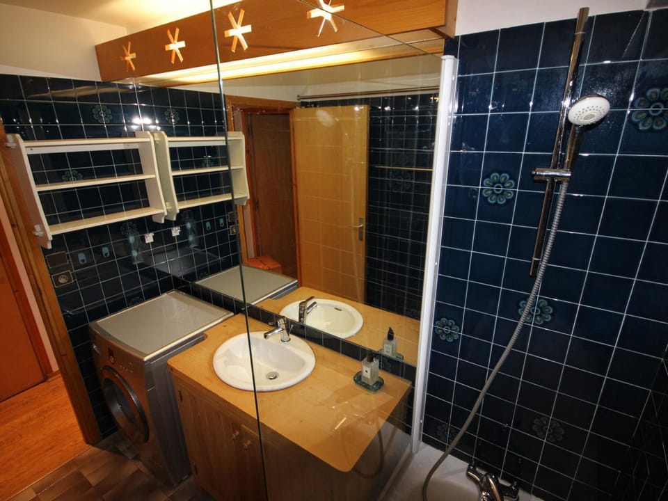 Appartement 2 pièces pour 4 pers. au centre de Méribel avec balcon et WIFI - FR-1-411-878 Apartment in Les Allues