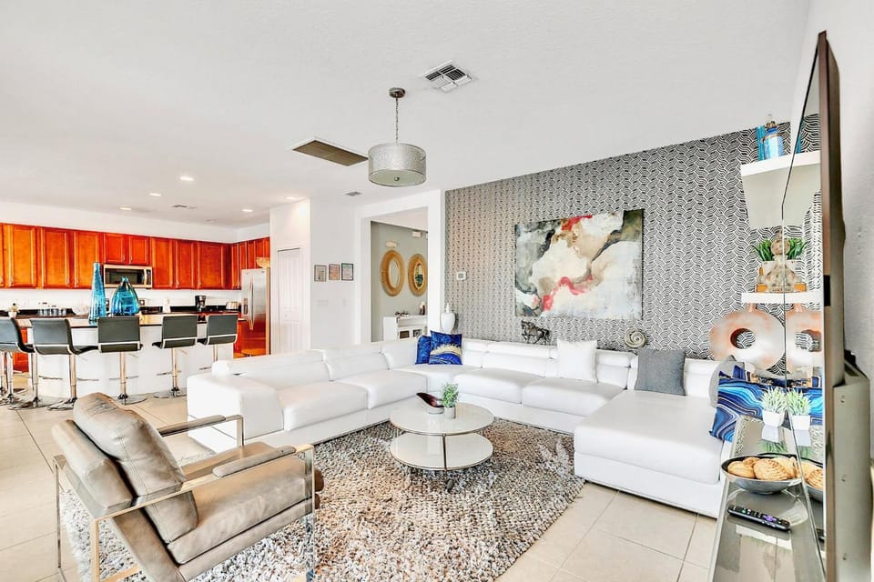 Kitchen or kitchenette, Living room