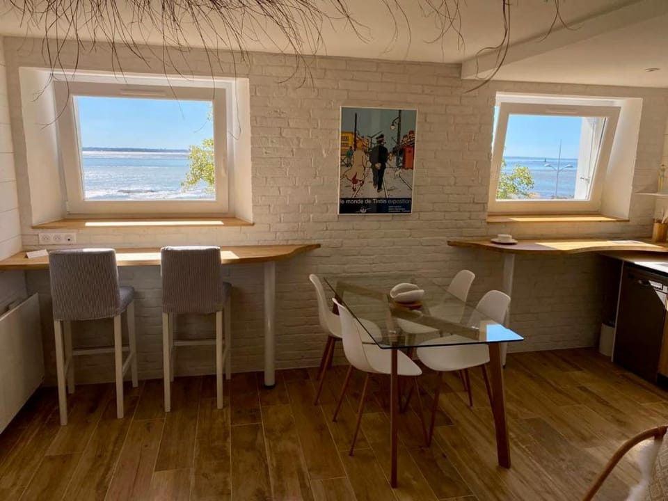 Natural landscape, Dining area, Sea view