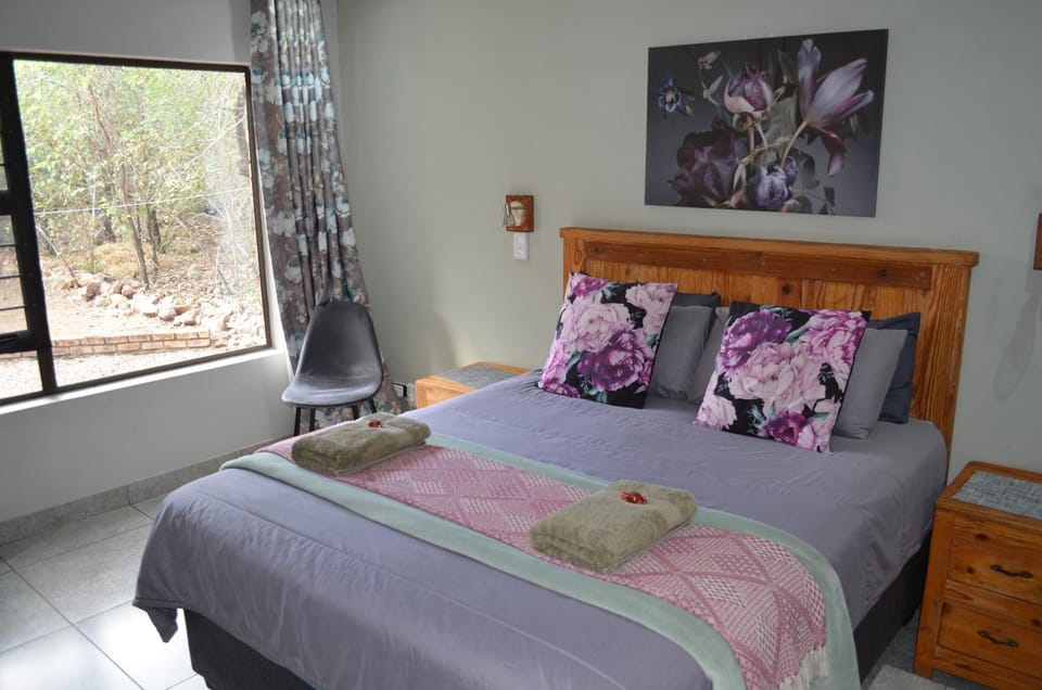 Sonador Bush House, 4bedr, 3bathr in Marloth Park House in South Africa