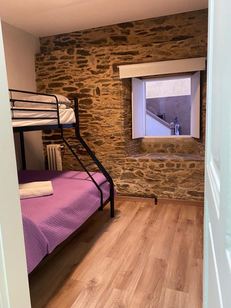 Albergue O Santo Hostel in Arzúa