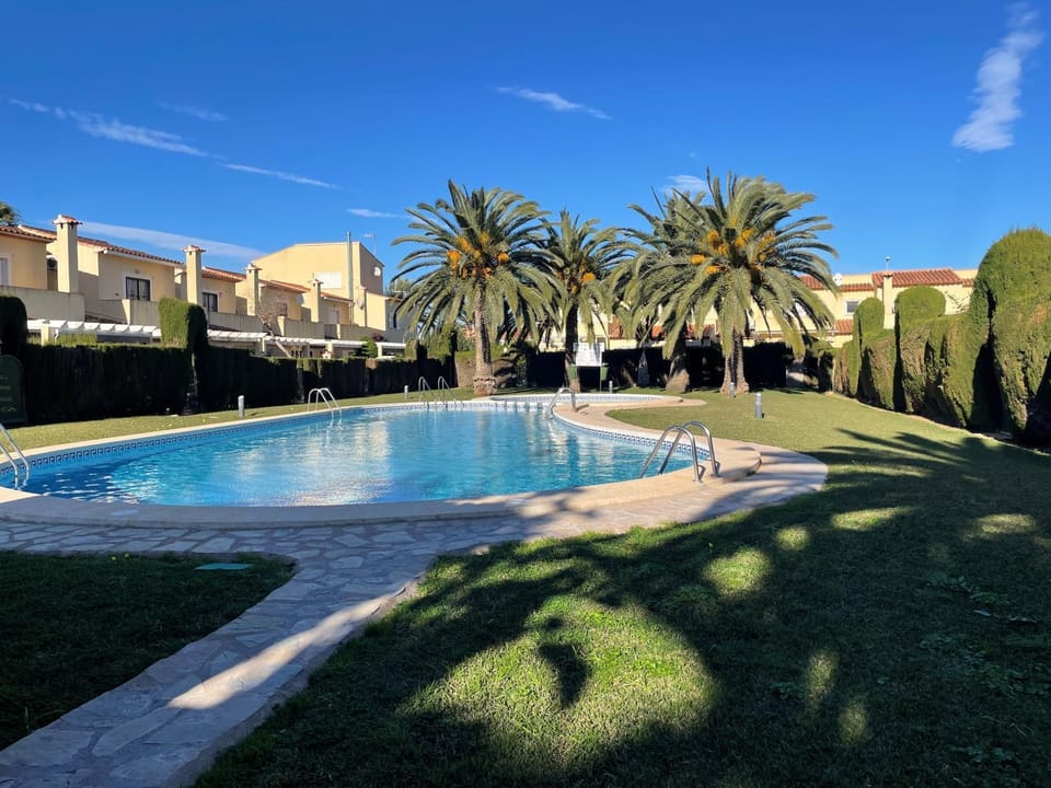 Garden, Swimming pool