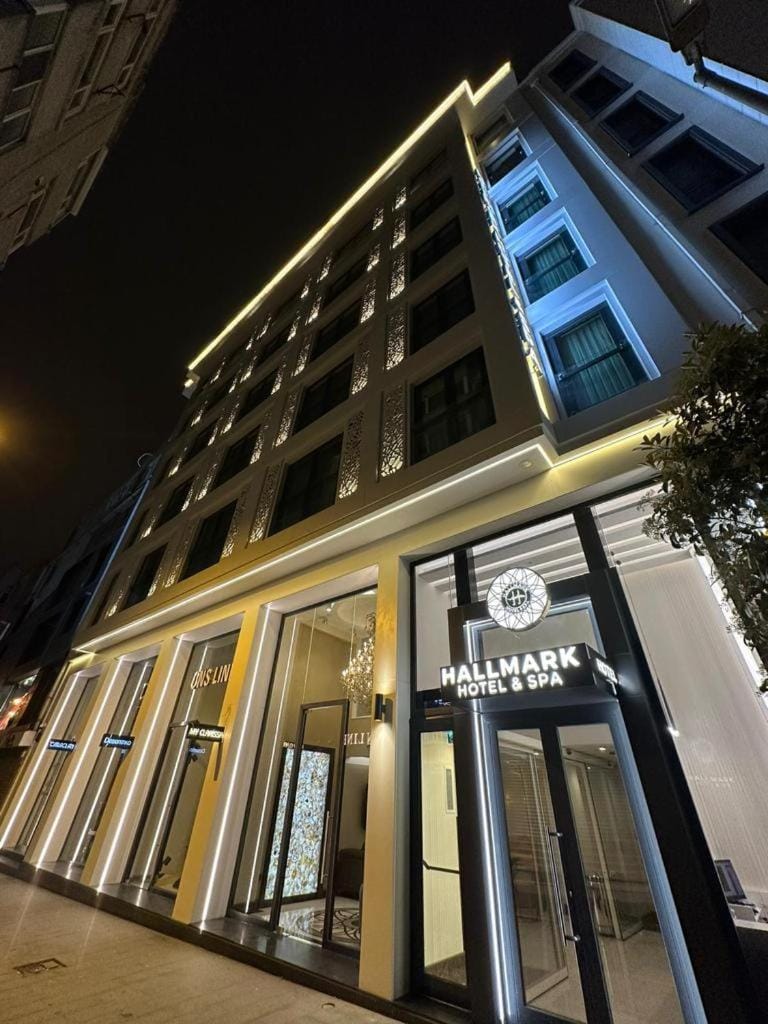 Property building, Night