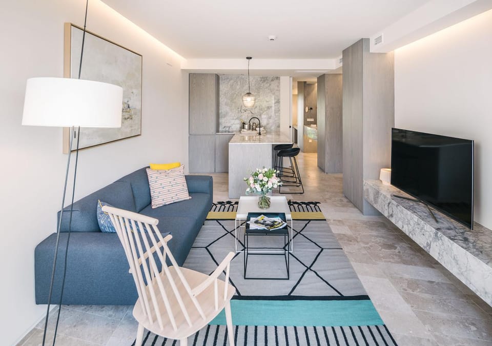 Communal lounge/ TV room
