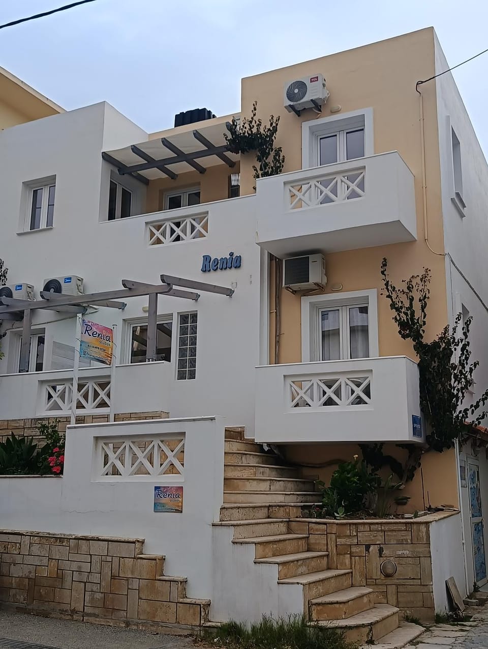 Property building, Day