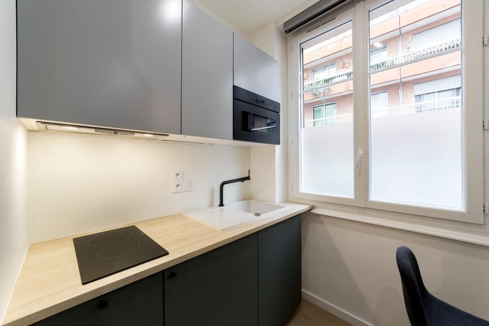 Kitchen or kitchenette
