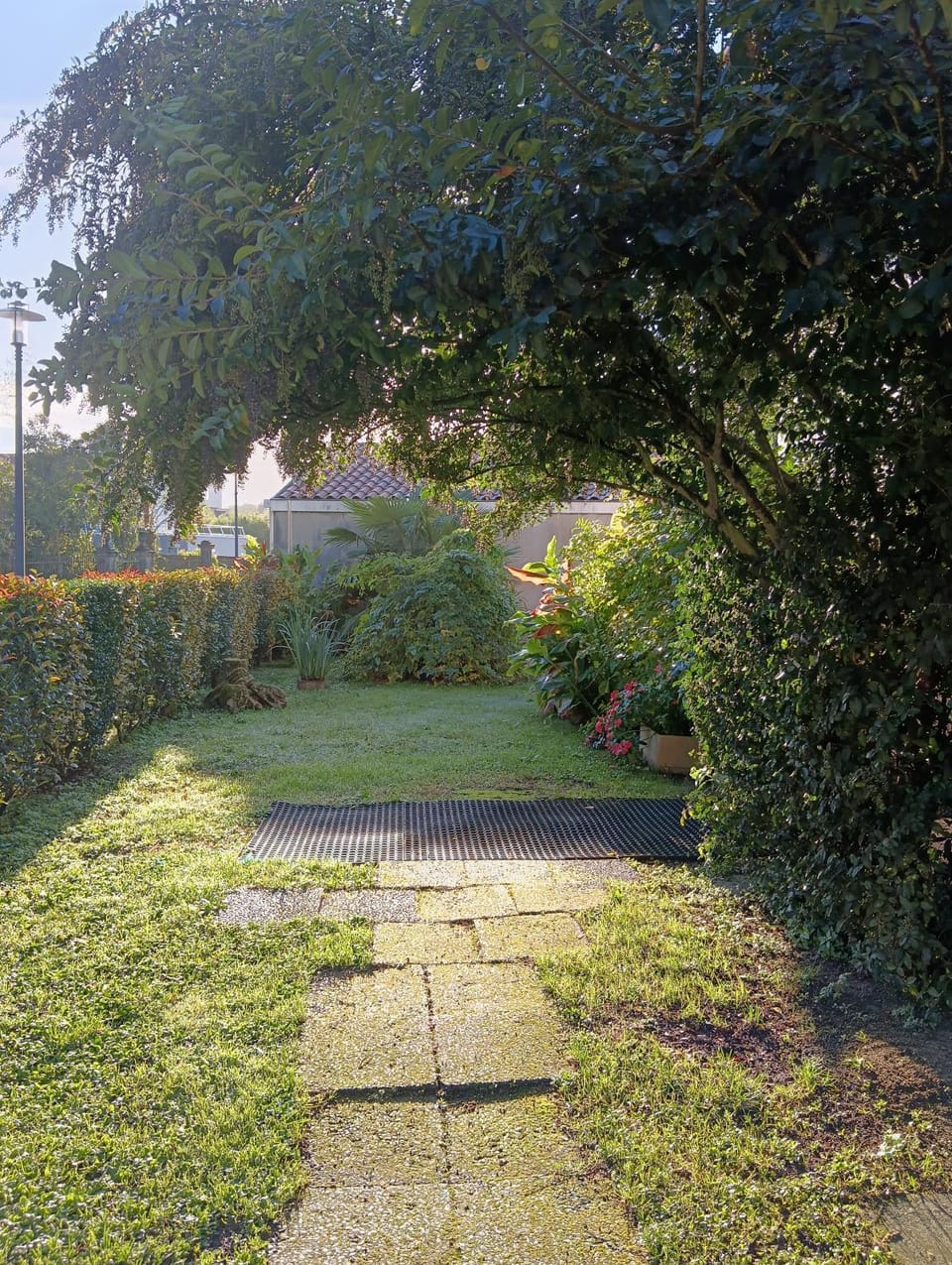 Facade/entrance, Garden view