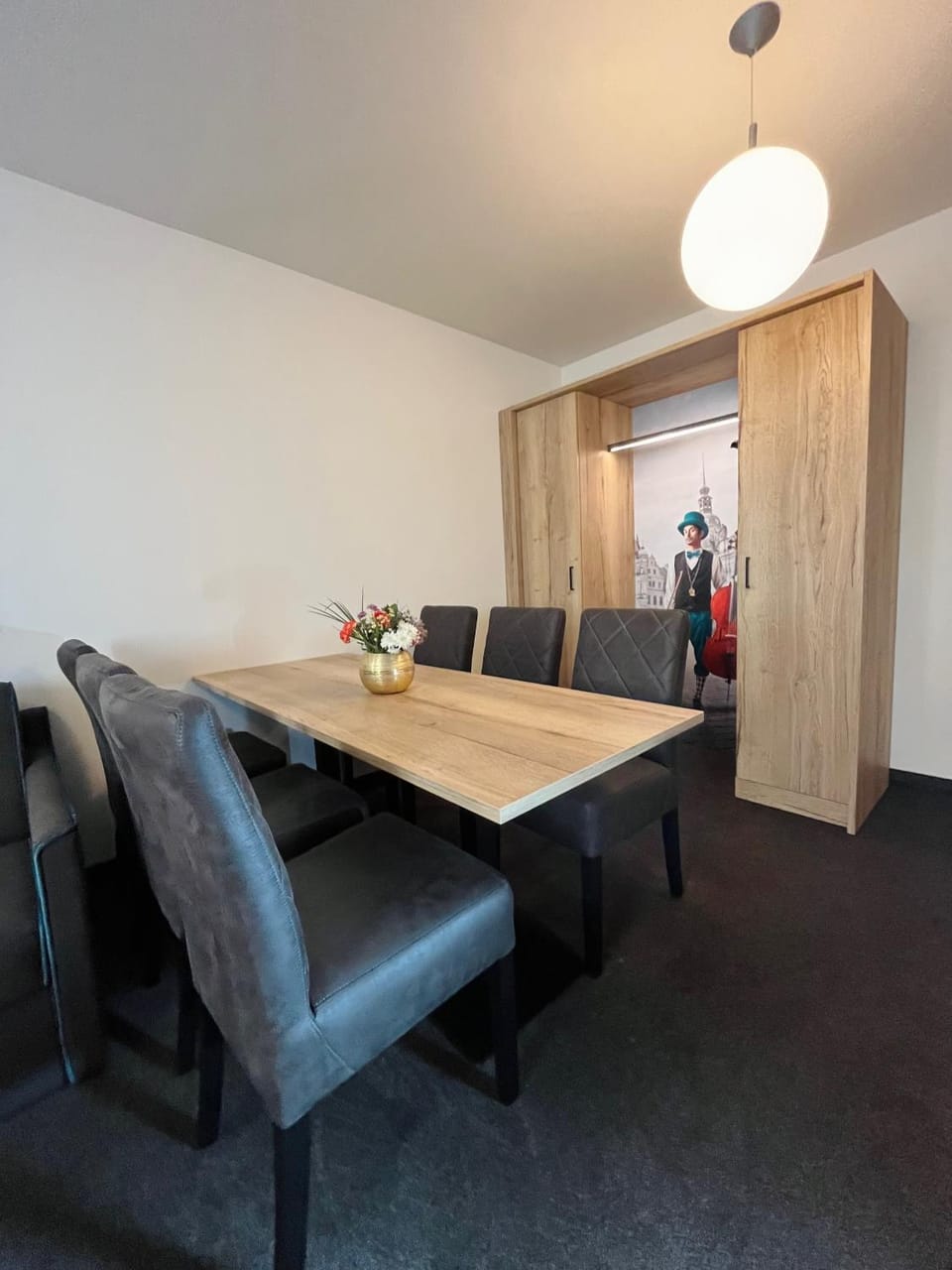 Living room, Dining area