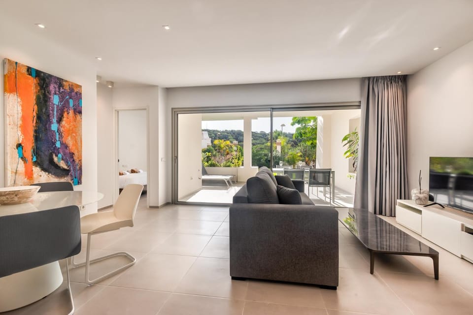 Communal lounge/ TV room, Living room