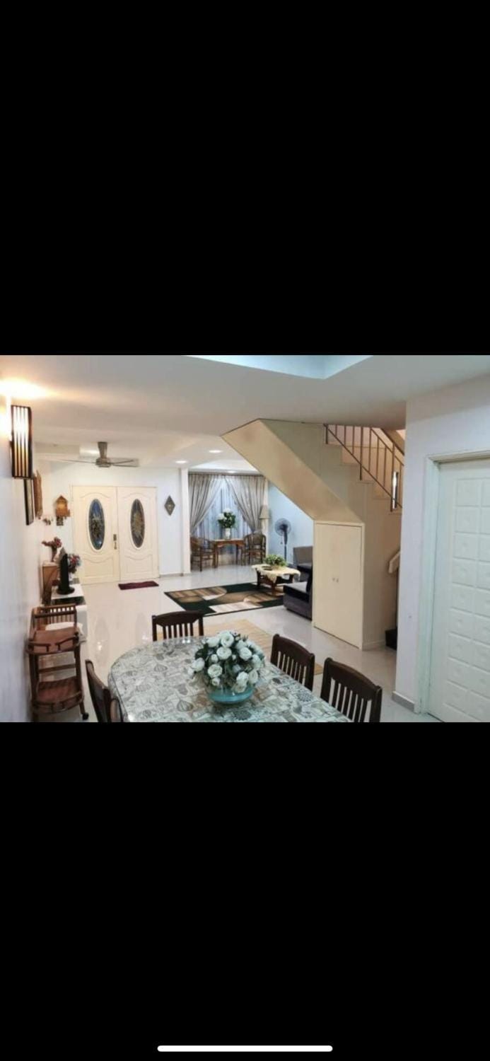 A Spacious 3BR 2storey House Taman Kosas Ampang House in Hulu Langat